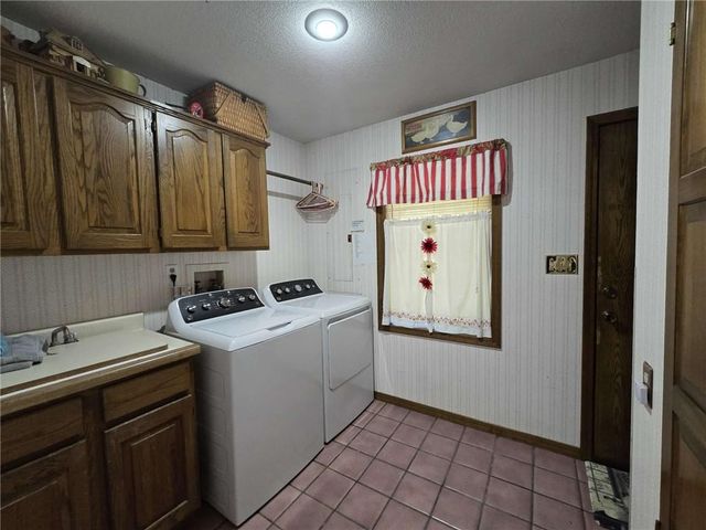 145 Lynn Lea Lane, Clinton, MO 65355