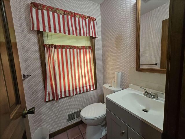 145 Lynn Lea Lane, Clinton, MO 65355