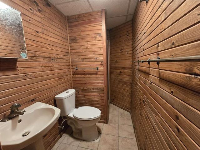 145 Lynn Lea Lane, Clinton, MO 65355