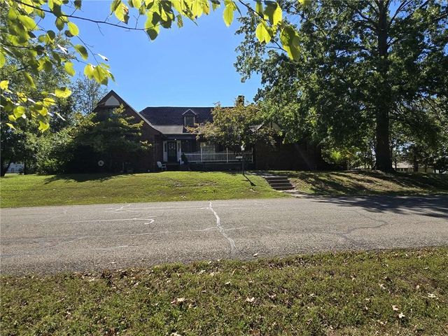 145 Lynn Lea Lane, Clinton, MO 65355