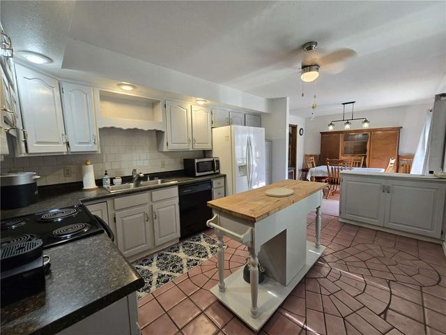 145 Lynn Lea Lane, Clinton, MO 65355