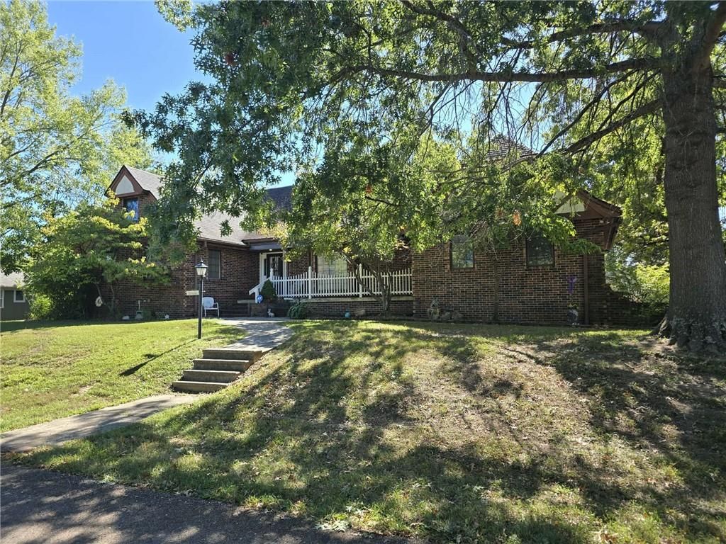 145 Lynn Lea Lane, Clinton, MO 65355