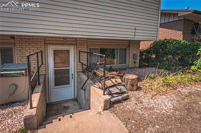 1 N Dartmouth Street, Colorado Springs, CO 80911