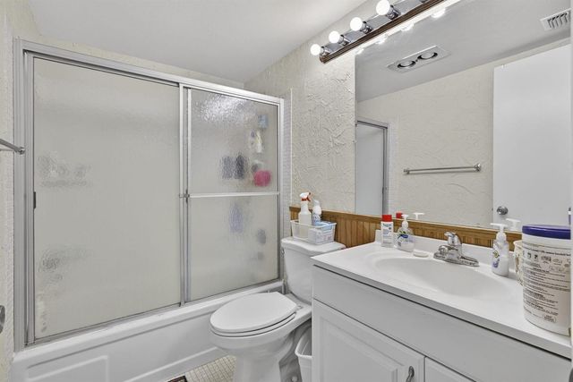 272 Bedford K, West Palm Beach, FL 33417