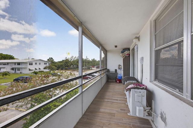 272 Bedford K, West Palm Beach, FL 33417