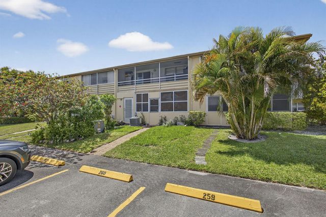 272 Bedford K, West Palm Beach, FL 33417