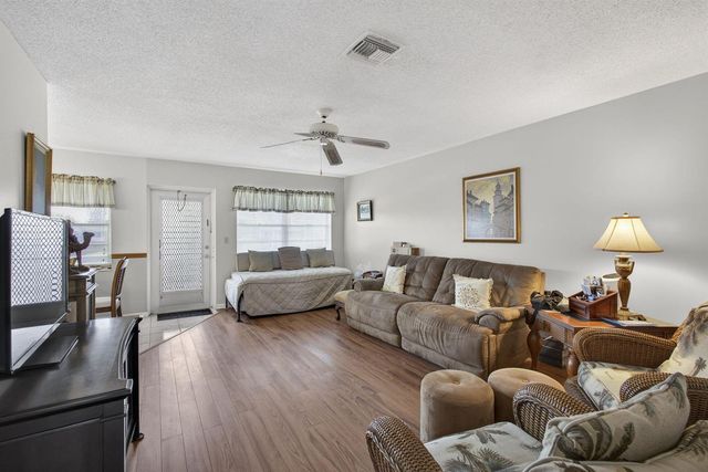 272 Bedford K, West Palm Beach, FL 33417