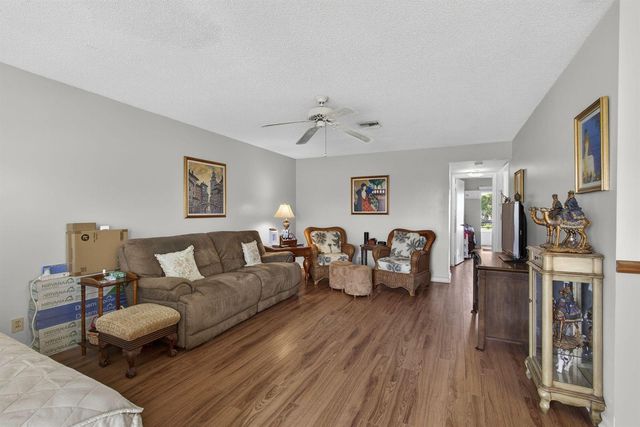 272 Bedford K, West Palm Beach, FL 33417