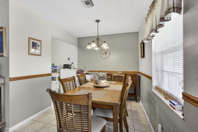 272 Bedford K, West Palm Beach, FL 33417