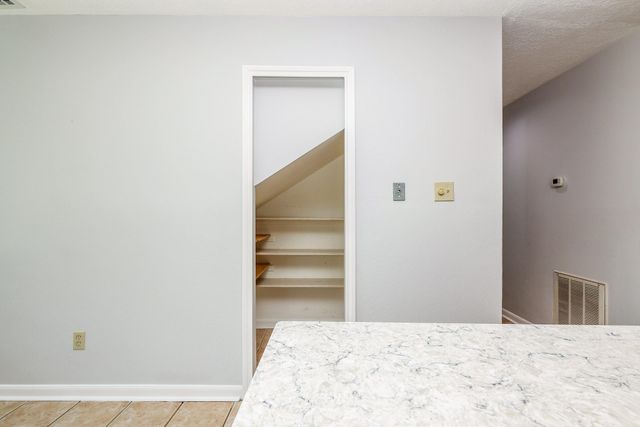 11210 Crayford Court, Houston, TX 77065