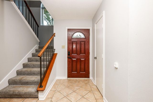 11210 Crayford Court, Houston, TX 77065