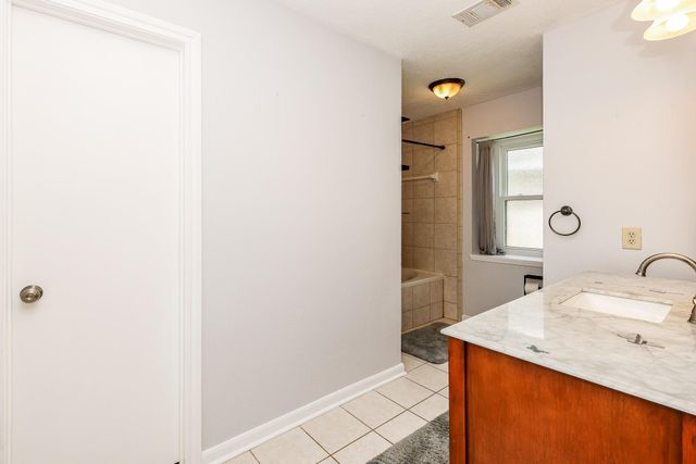 11210 Crayford Court, Houston, TX 77065