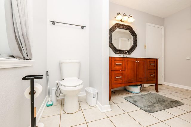 11210 Crayford Court, Houston, TX 77065