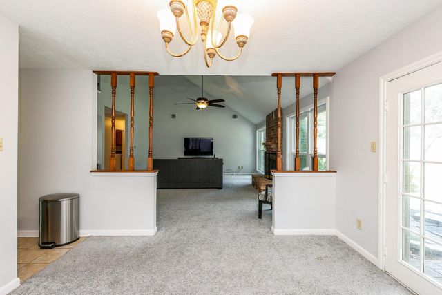11210 Crayford Court, Houston, TX 77065