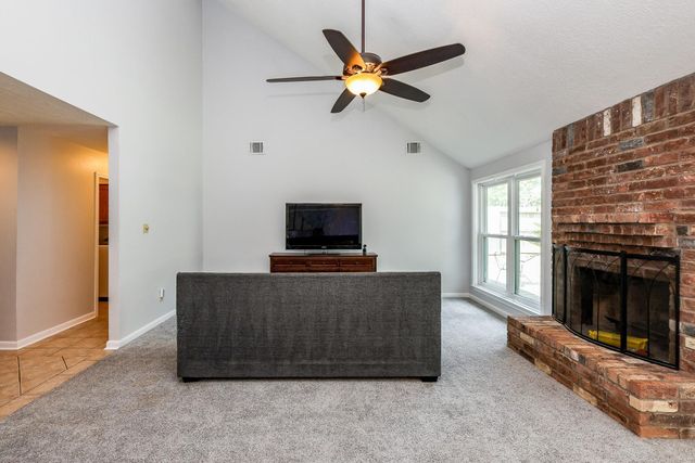 11210 Crayford Court, Houston, TX 77065