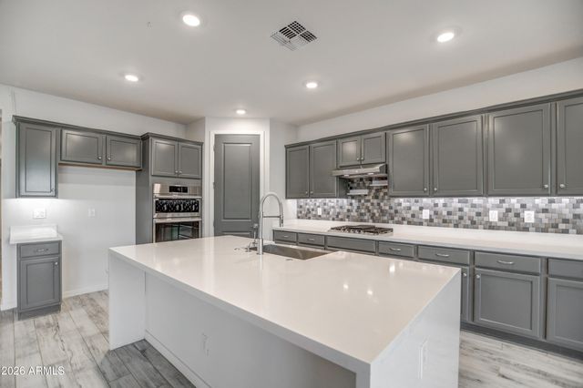 8713 N 172 Lane N, Waddell, AZ 85355