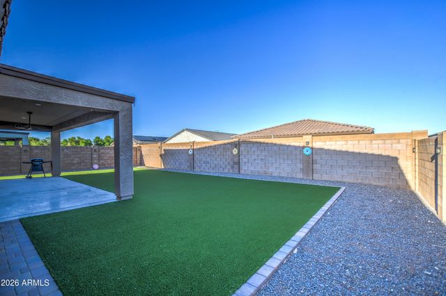 8713 N 172 Lane N, Waddell, AZ 85355