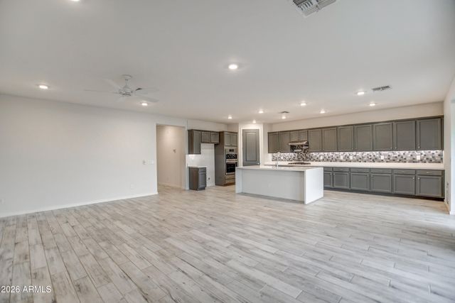 8713 N 172 Lane N, Waddell, AZ 85355