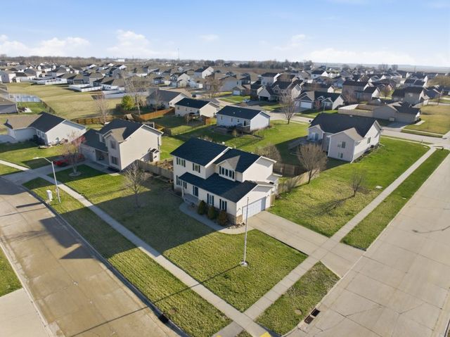 1213 Cove Street SE, Bondurant, IA 50035