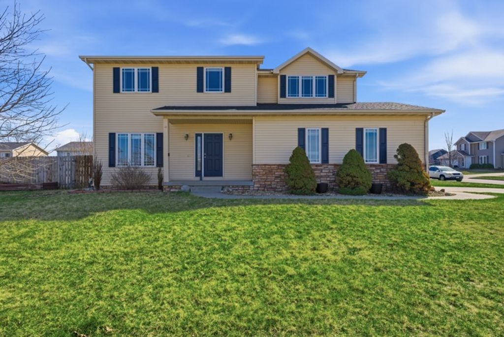 1213 Cove Street SE, Bondurant, IA 50035