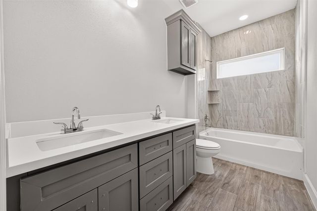 527 Oleander Street, Prairie View, TX 77484