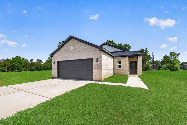 527 Oleander Street, Prairie View, TX 77484