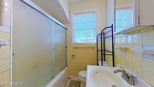 1244 LANDON Avenue 3, Jacksonville, FL 32207