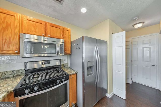 144 Windcroft Court NW, Acworth, GA 30101