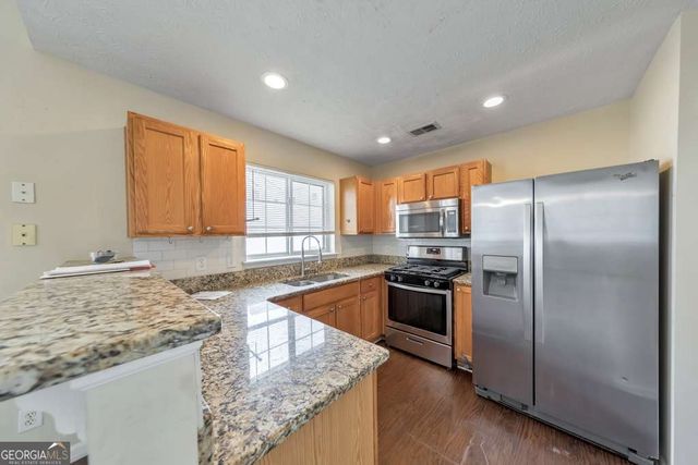 144 Windcroft Court NW, Acworth, GA 30101