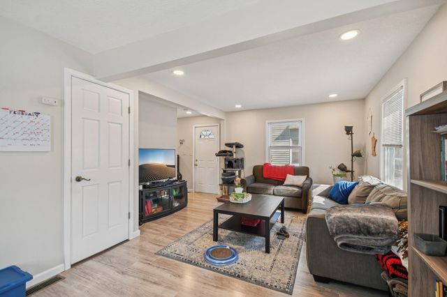 5392 145th Street N, Hugo, MN 55038