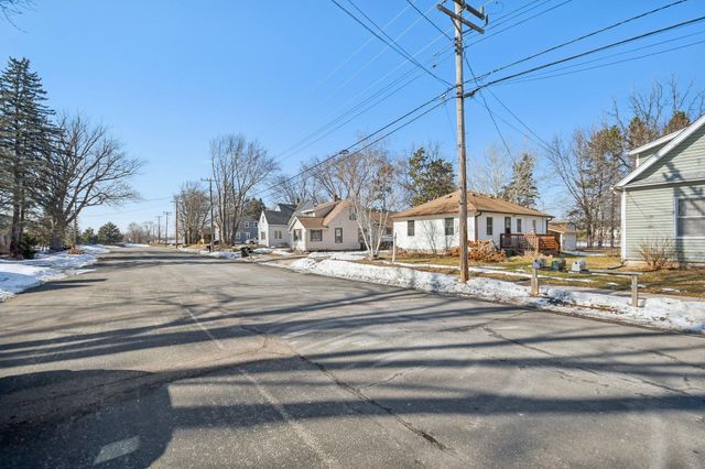 5392 145th Street N, Hugo, MN 55038