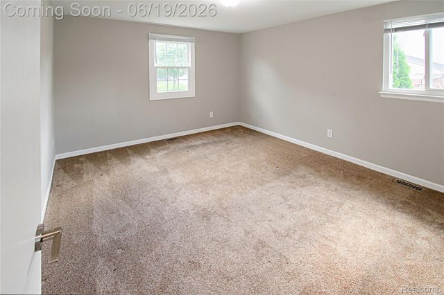 12137 Volpe Drive, Sterling Heights, MI 48312