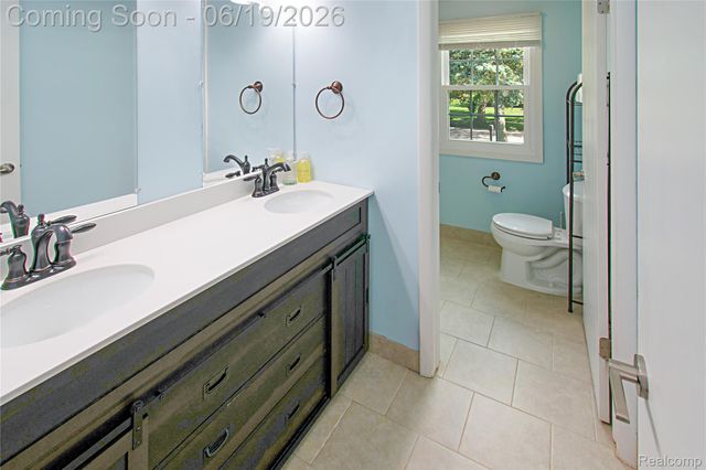 12137 Volpe Drive, Sterling Heights, MI 48312