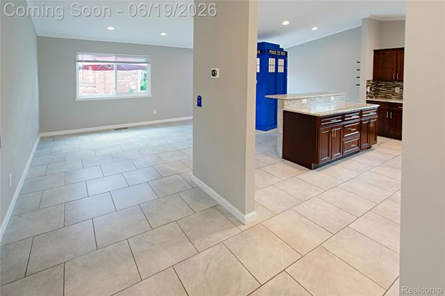 12137 Volpe Drive, Sterling Heights, MI 48312