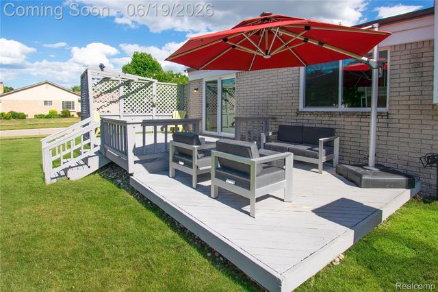 12137 Volpe Drive, Sterling Heights, MI 48312