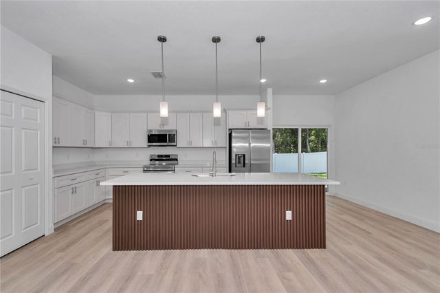 6392 SW 155 PLACE, Ocala, FL 34474