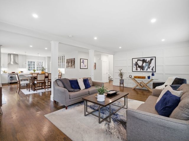 121 Greenwood Rd, Andover, MA 01810