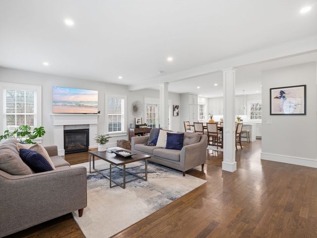 121 Greenwood Rd, Andover, MA 01810