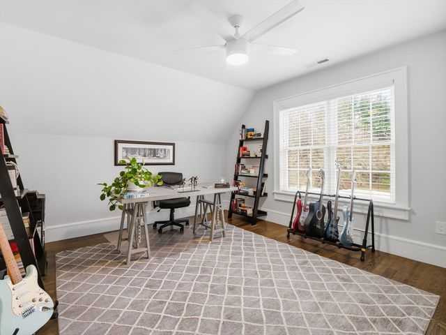 121 Greenwood Rd, Andover, MA 01810