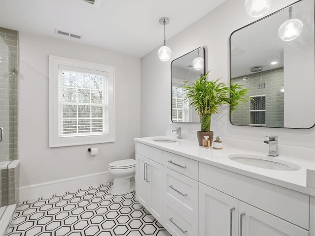 121 Greenwood Rd, Andover, MA 01810