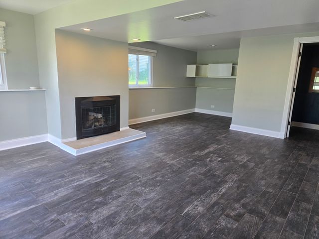 1310 Leawood Drive, Elgin, IL 60120