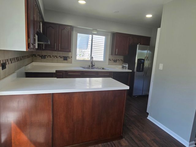 1310 Leawood Drive, Elgin, IL 60120