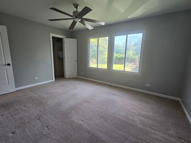 1310 Leawood Drive, Elgin, IL 60120