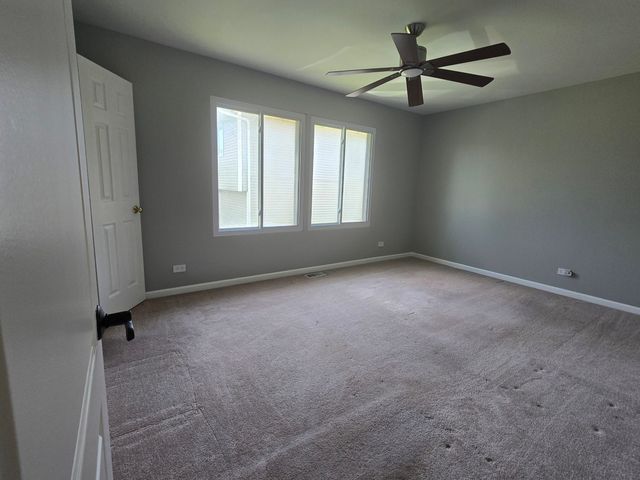 1310 Leawood Drive, Elgin, IL 60120