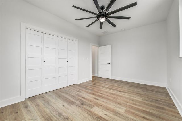 9208 W Bay Road, Galveston, TX 77554
