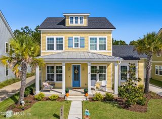 245 MORNING RAY Way, Yulee, FL 32097