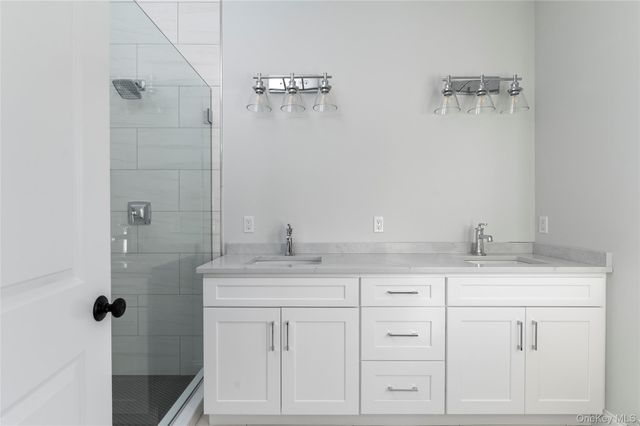 748 9W Route, Valley Cottage, NY 10989