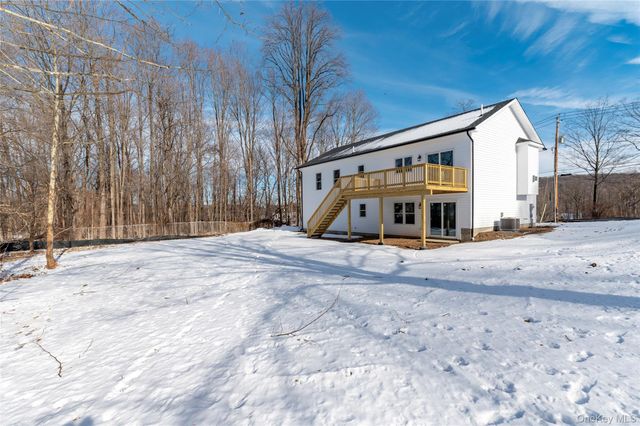 748 9W Route, Valley Cottage, NY 10989