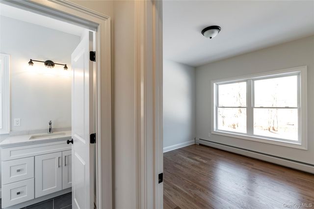 748 9W Route, Valley Cottage, NY 10989