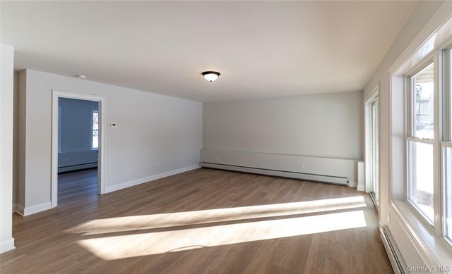 748 9W Route, Valley Cottage, NY 10989